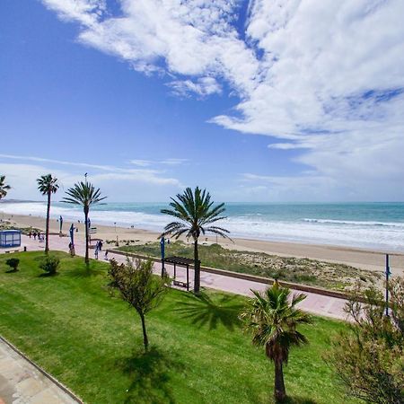 Apartamento Dulce Barrosa Mar Beach Front Chiclana de la Frontera Exterior foto